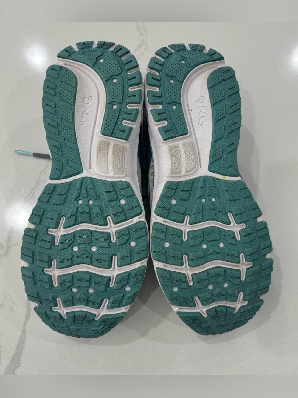 Brooks Trace 2 Women’s Running Athletic Shoes 8 - Picture 8 of 9